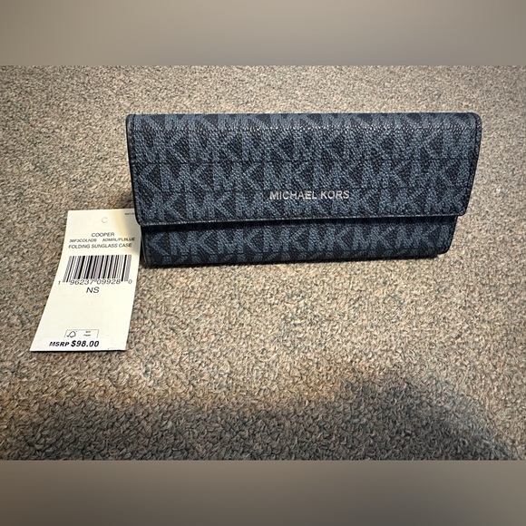 Michael Kors Cooper Logo Sunglasses Case ADMRL/PL BLUE Multi Coated Canvas - Picture 1 of 12